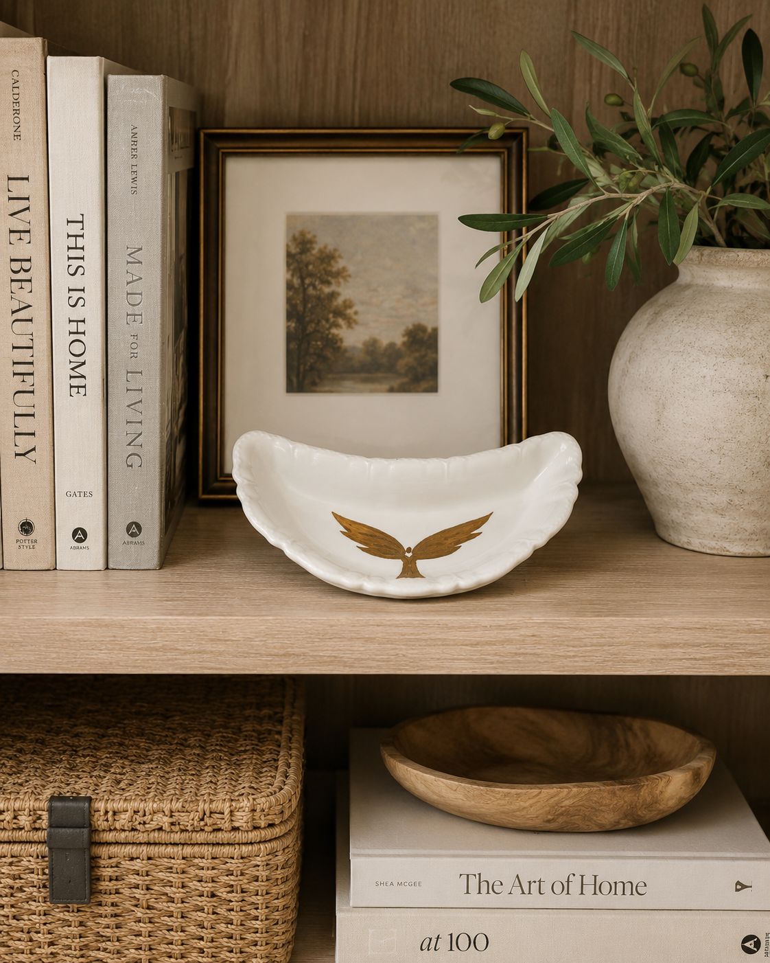 Hand-Painted Angel Wings Porcelain Ring Dish – Elegant Decorative Catchall