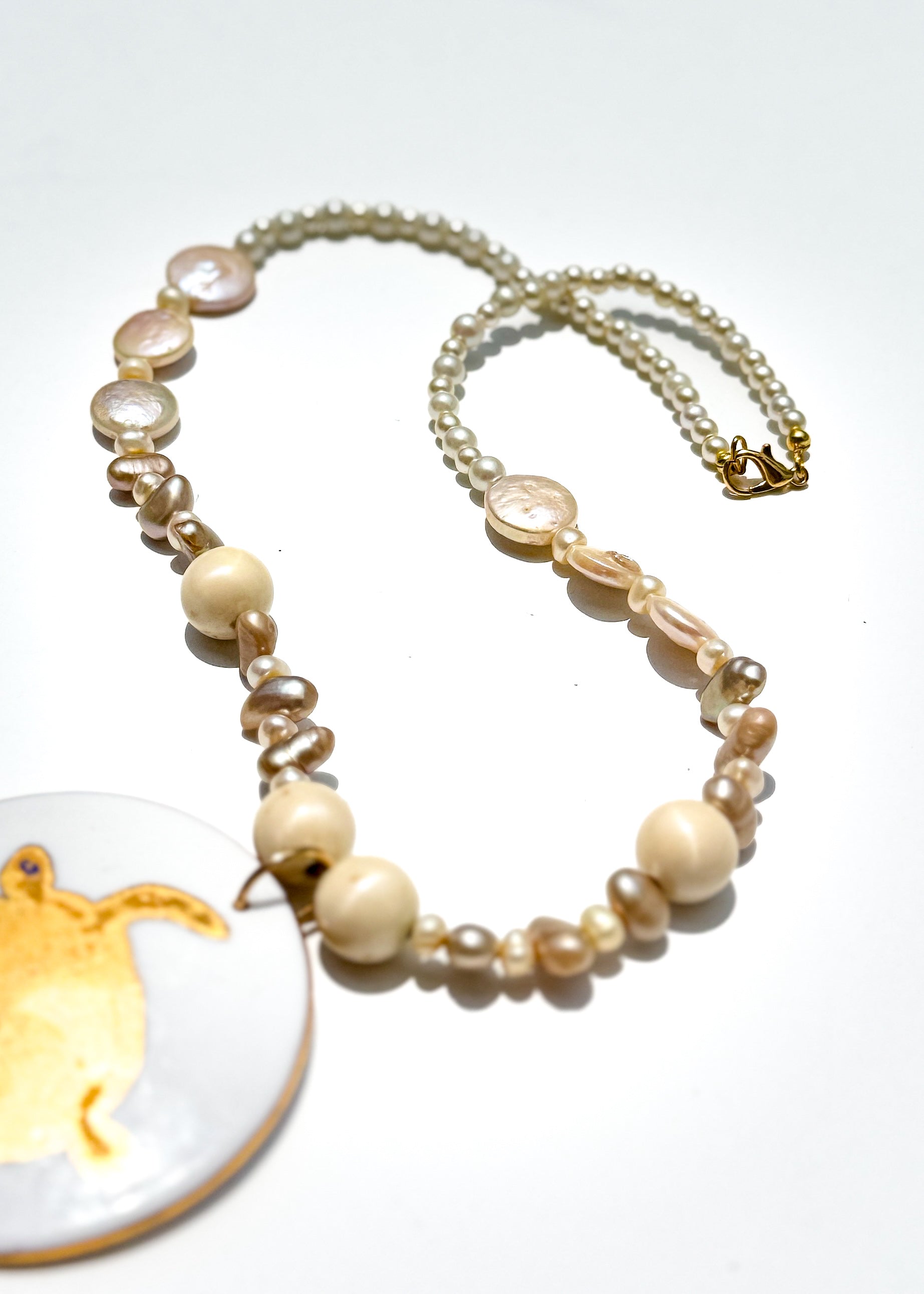Sea Turtle Pendant Pearl Necklace Gold