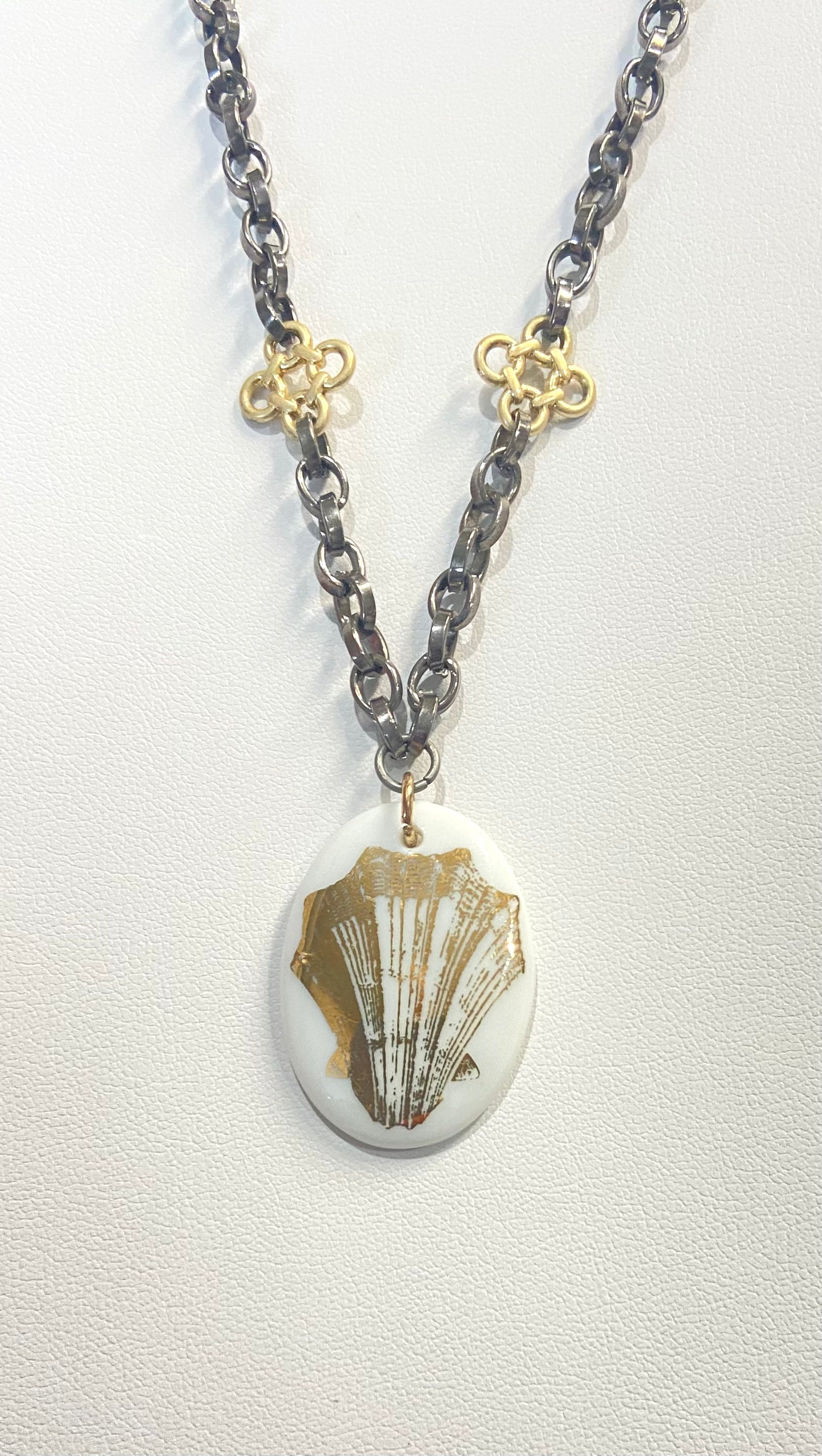 Seashell Necklace Gold Seashell Beach Lover jewelry Chain