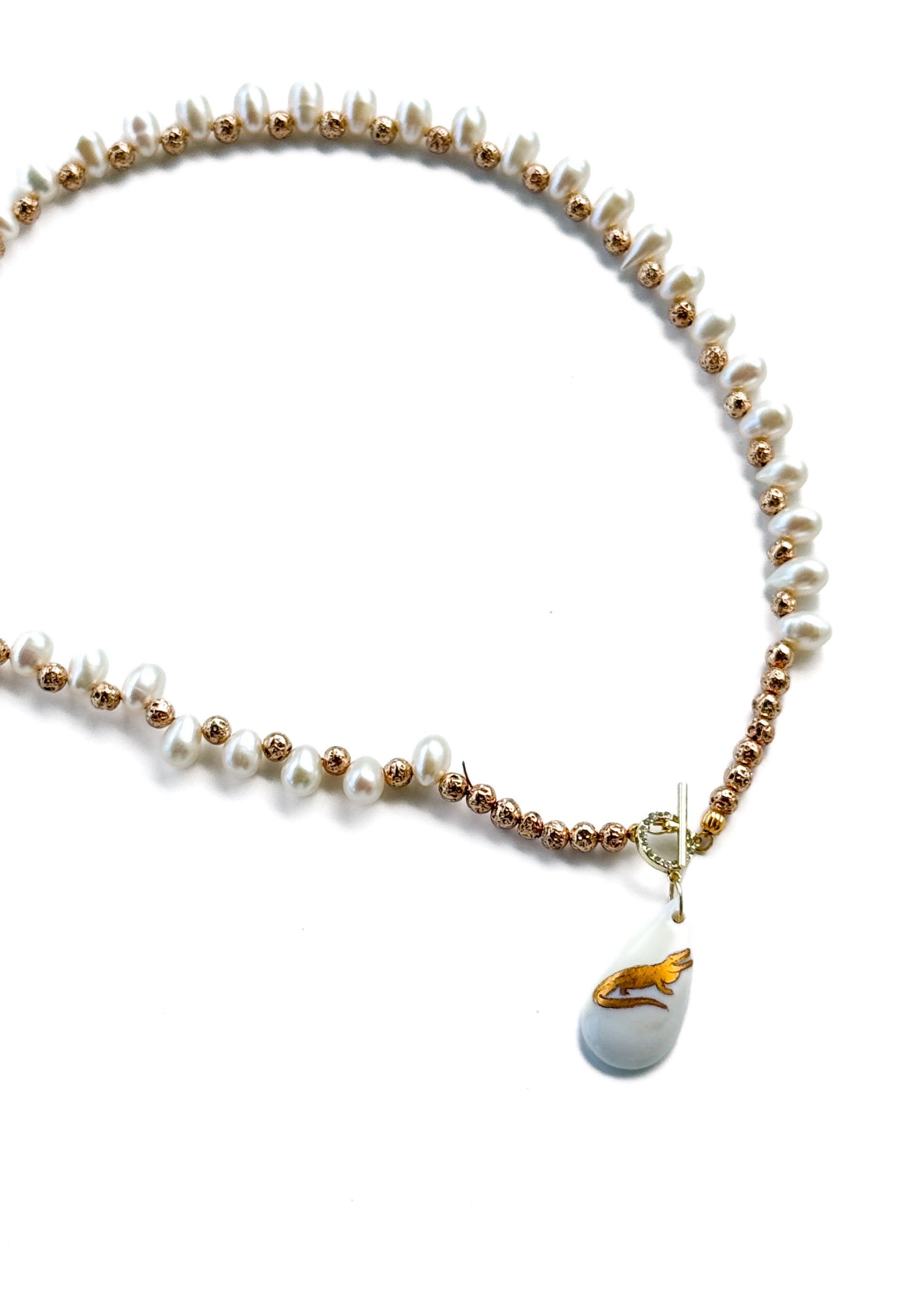 Gold Gator Pearl Pendant Necklace – Game Day Football Jewelry