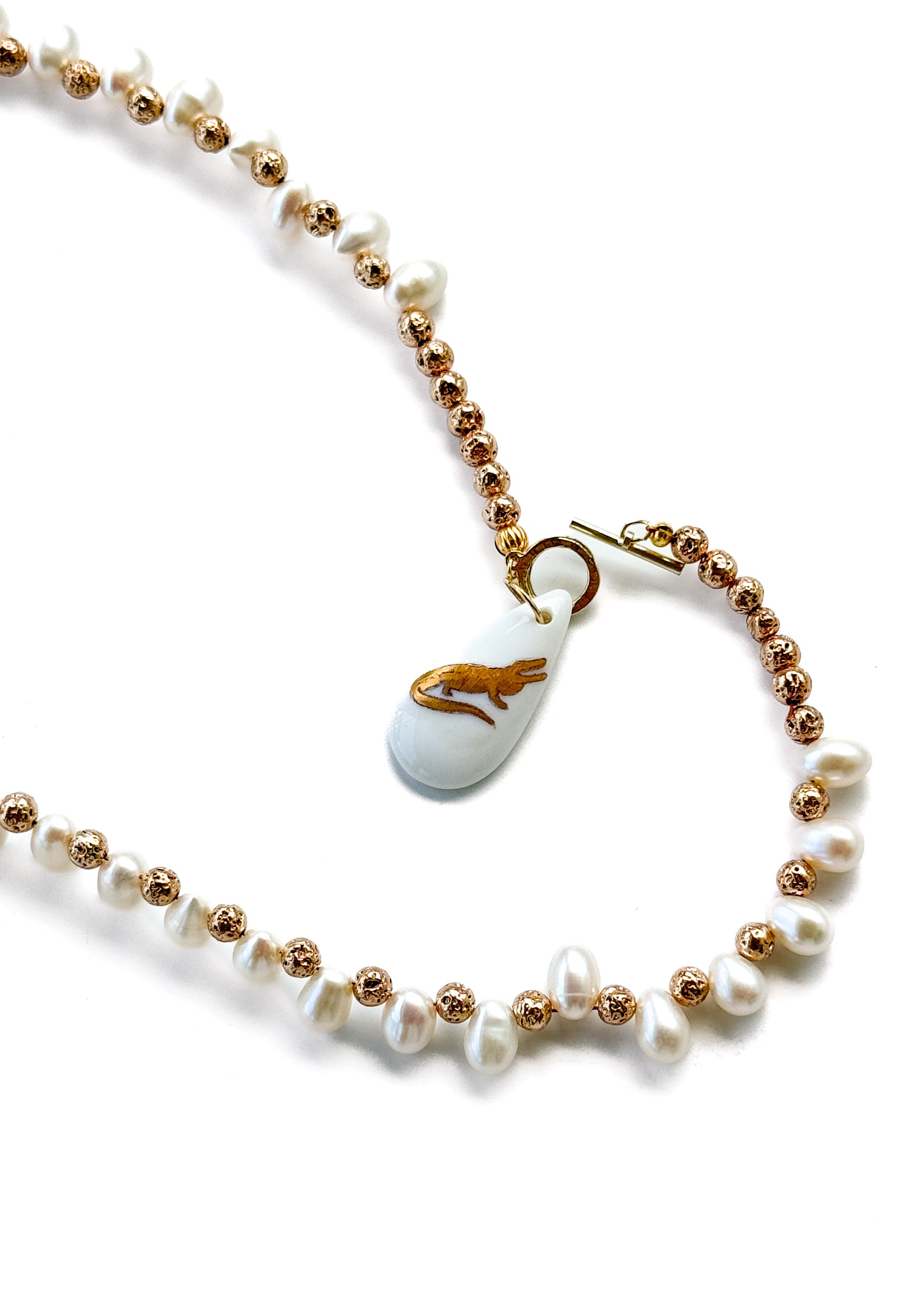 Gold Gator Pearl Pendant Necklace – Game Day Football Jewelry