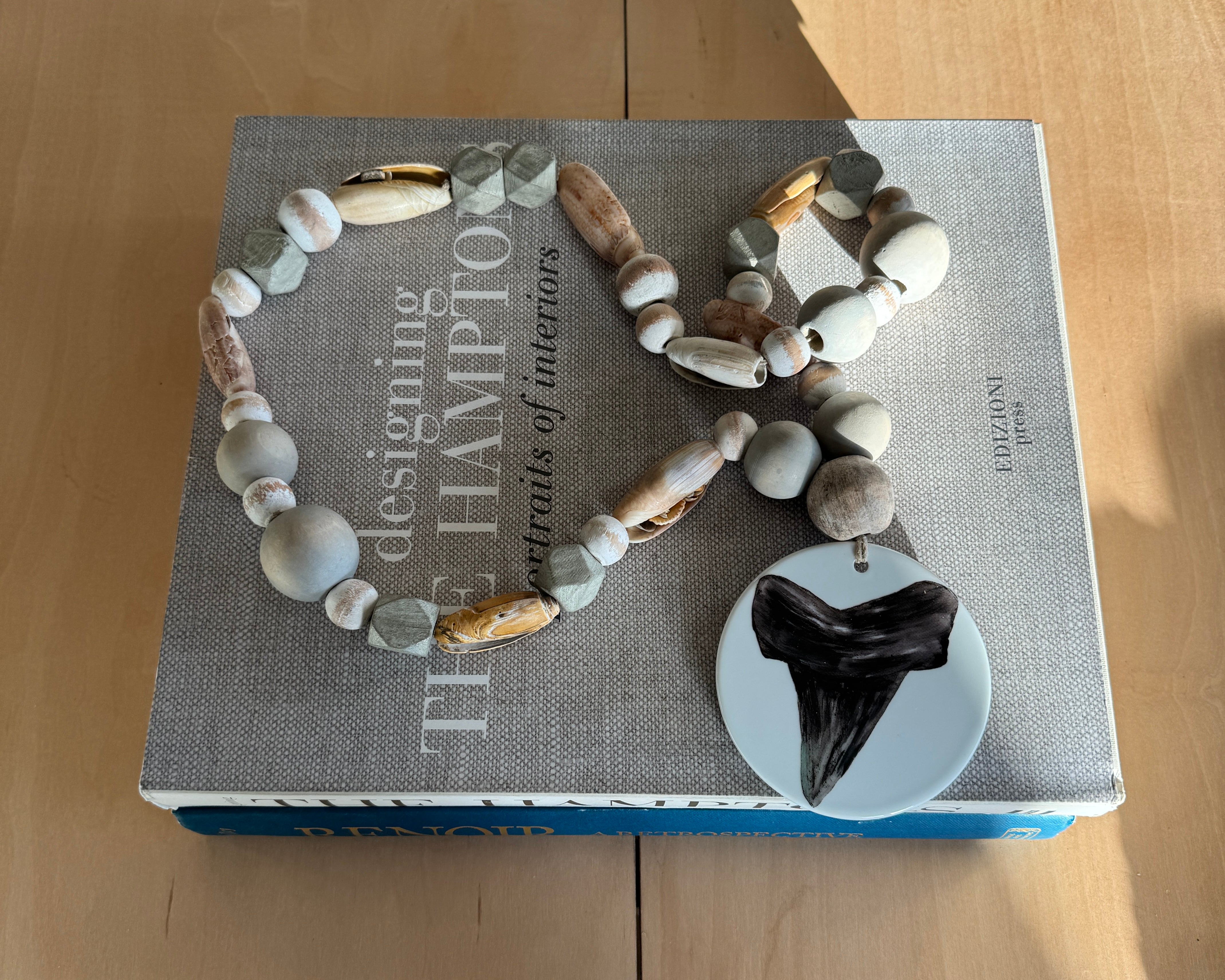 Sharktooth Coastal Table Bead Decor