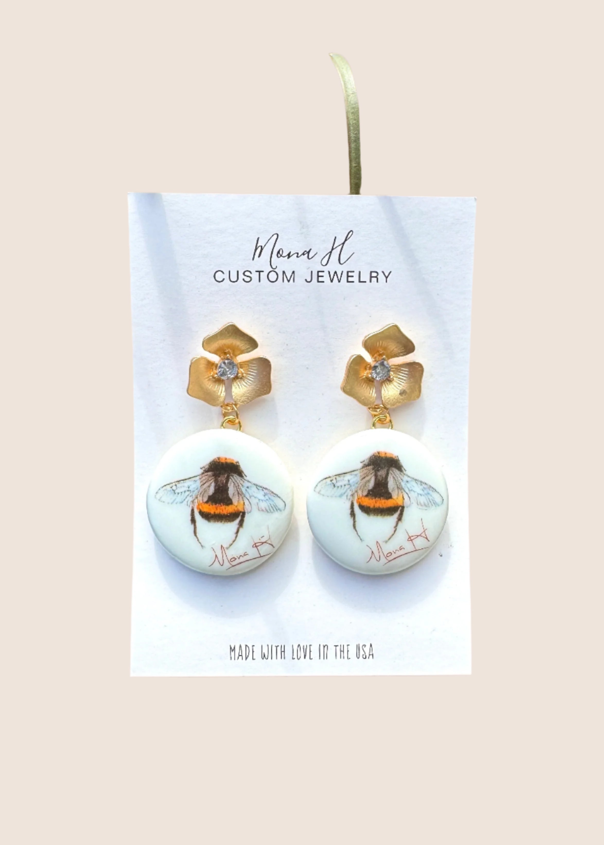 Garden Bee Porcelain Pendant Earrings – Hand-Painted Elegance in Bloom