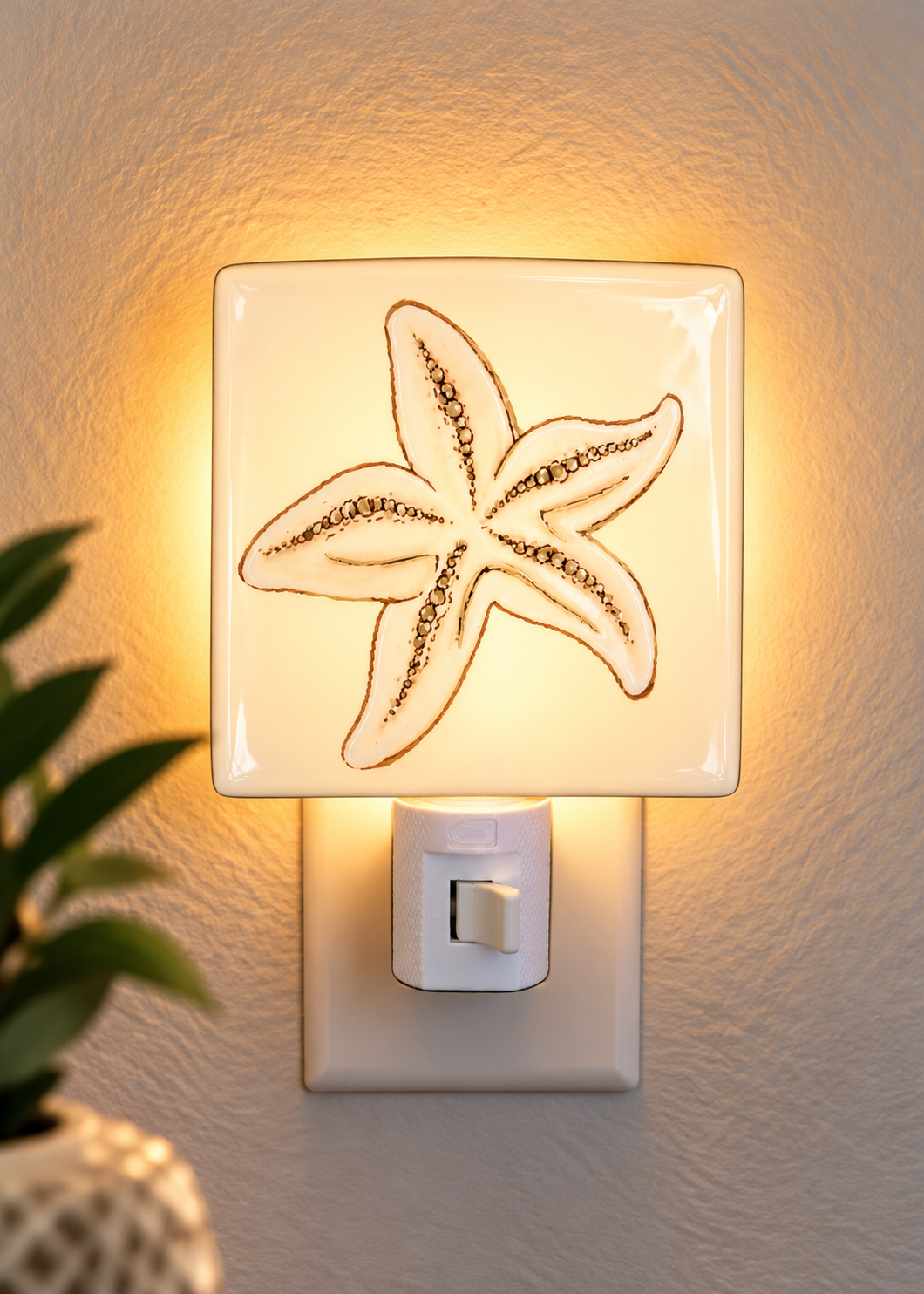 Hand-Painted Coastal Starfish Porcelain Nightlight