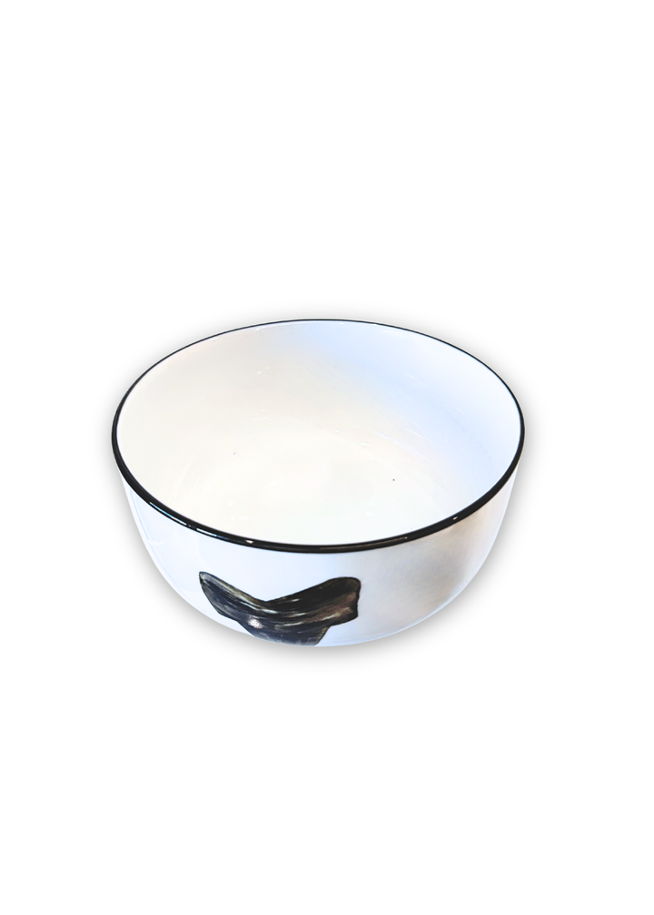 Shark Tooth Porcelain Black Rim Bowls