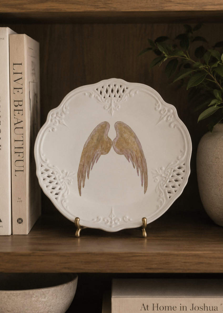 Hand-Painted Angel Wings Decorative Porcelain Plate – Elegant Shelf & Bookcase Accent