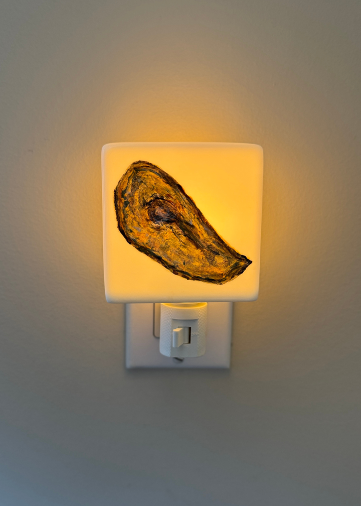 Golden Oyster Porcelain Night Light