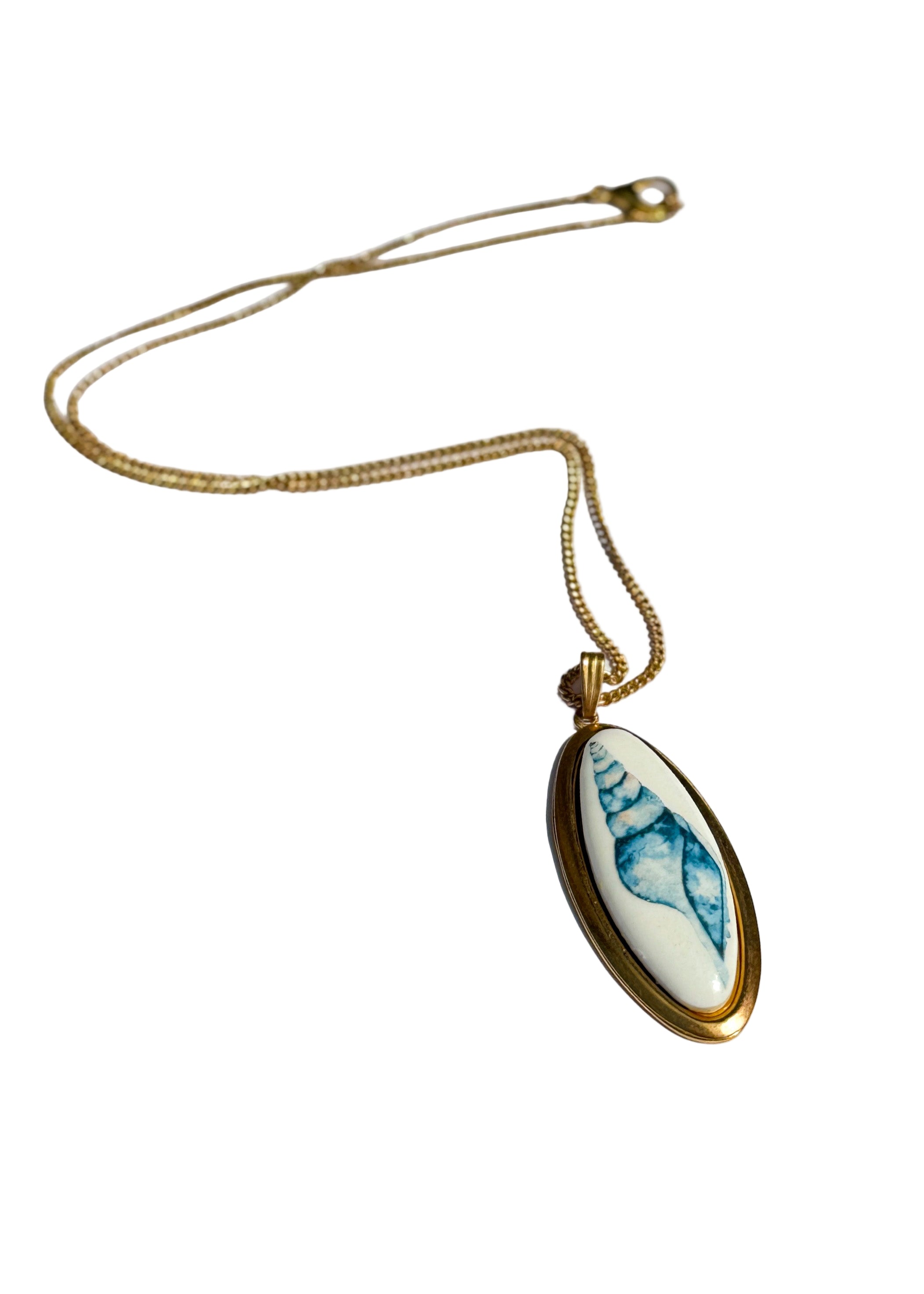 Spiral Seashell Pendant Necklace Chain