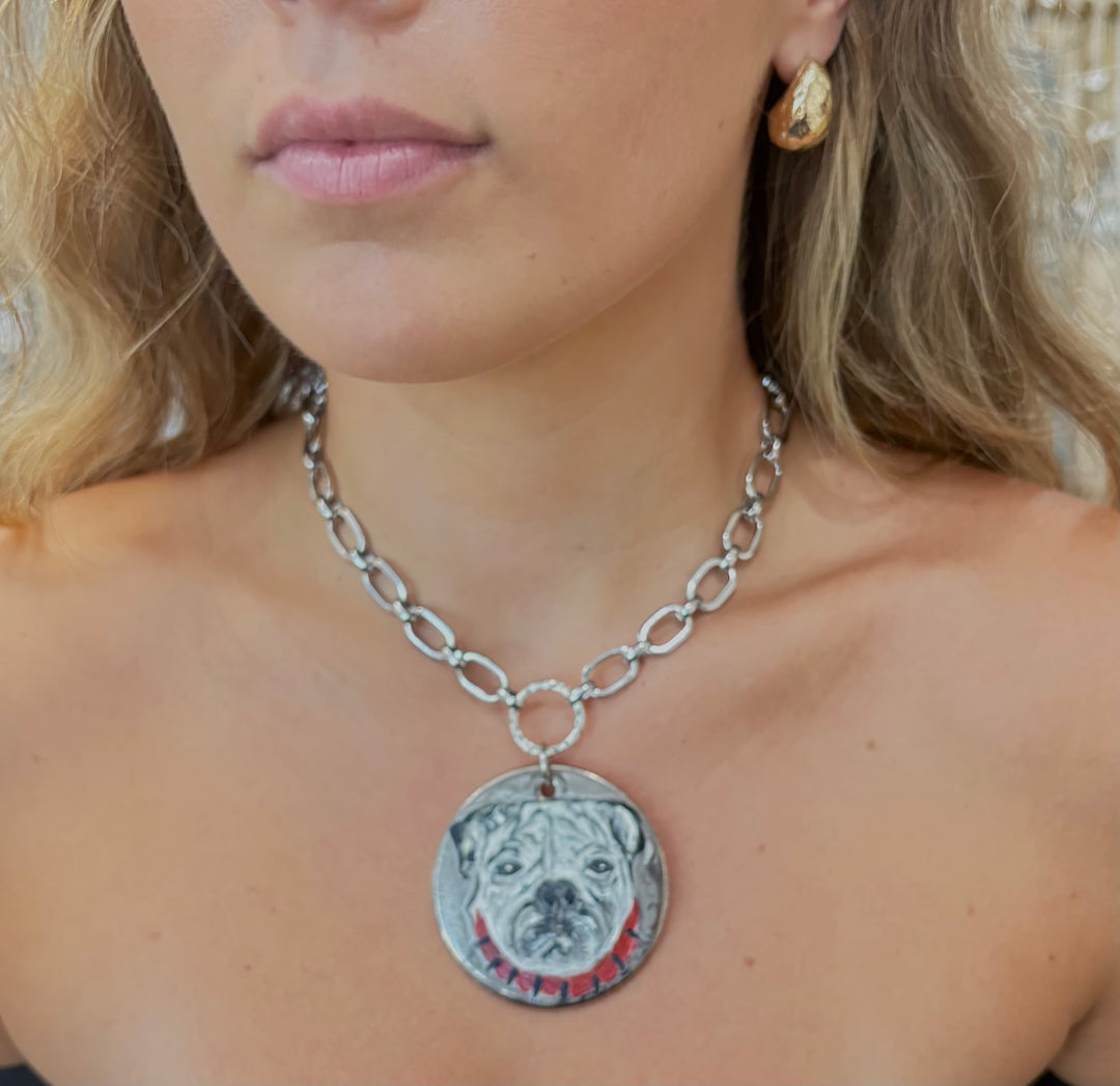 Bulldog Face Circle Pendant Platinum Background Pendant Chain Silver