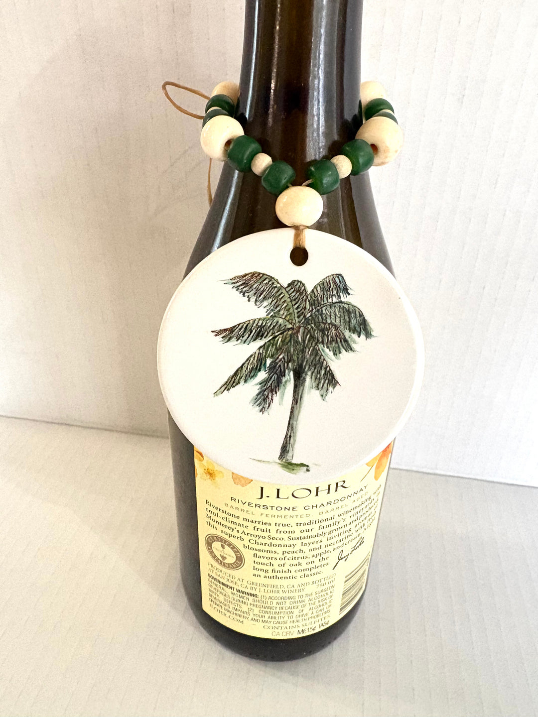 Palm Tree Porcelain Beverage Tag on Wine Bottle – Coastal Bar Charm by MadebyMonaH