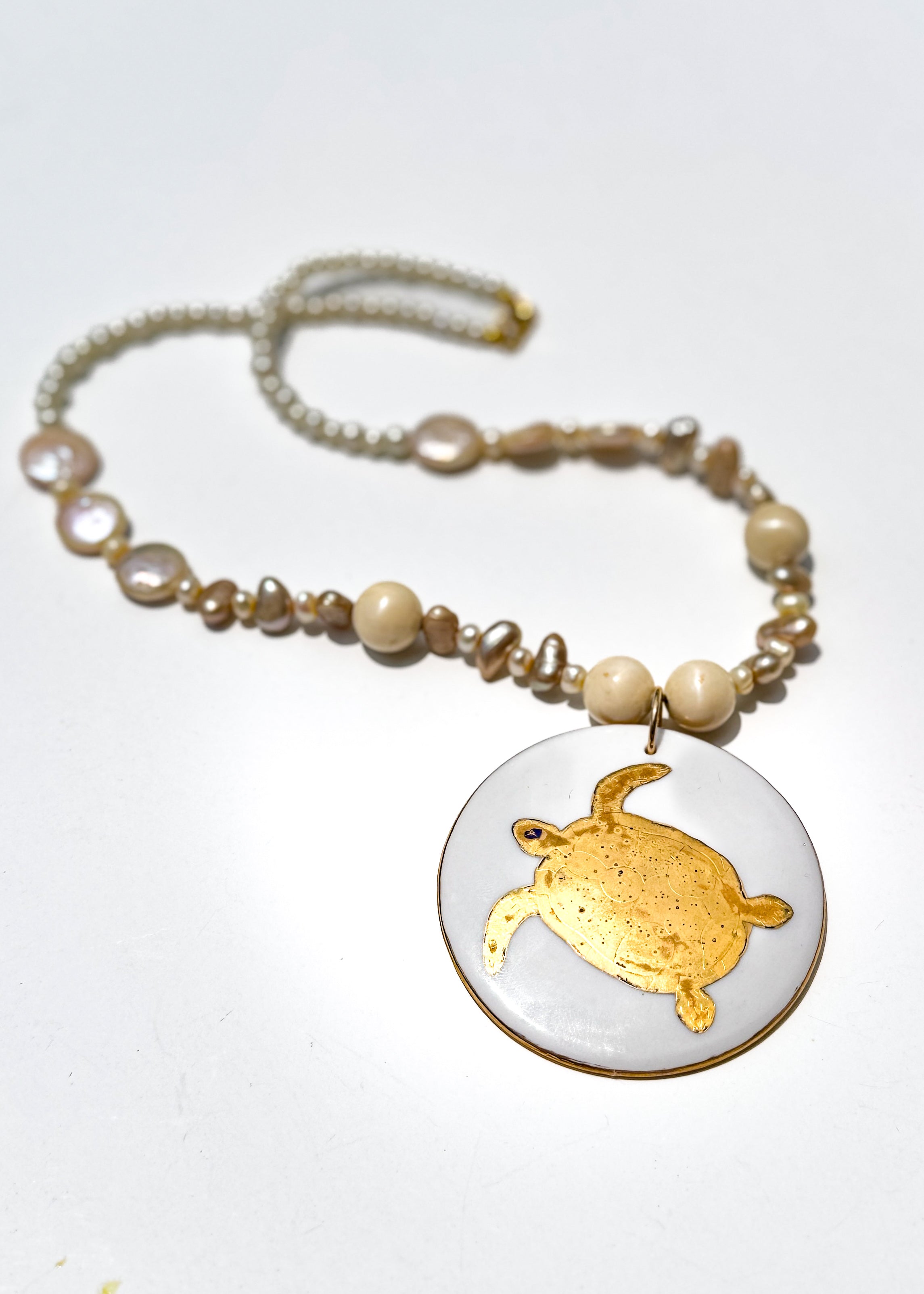 Sea Turtle Pendant Pearl Necklace Gold