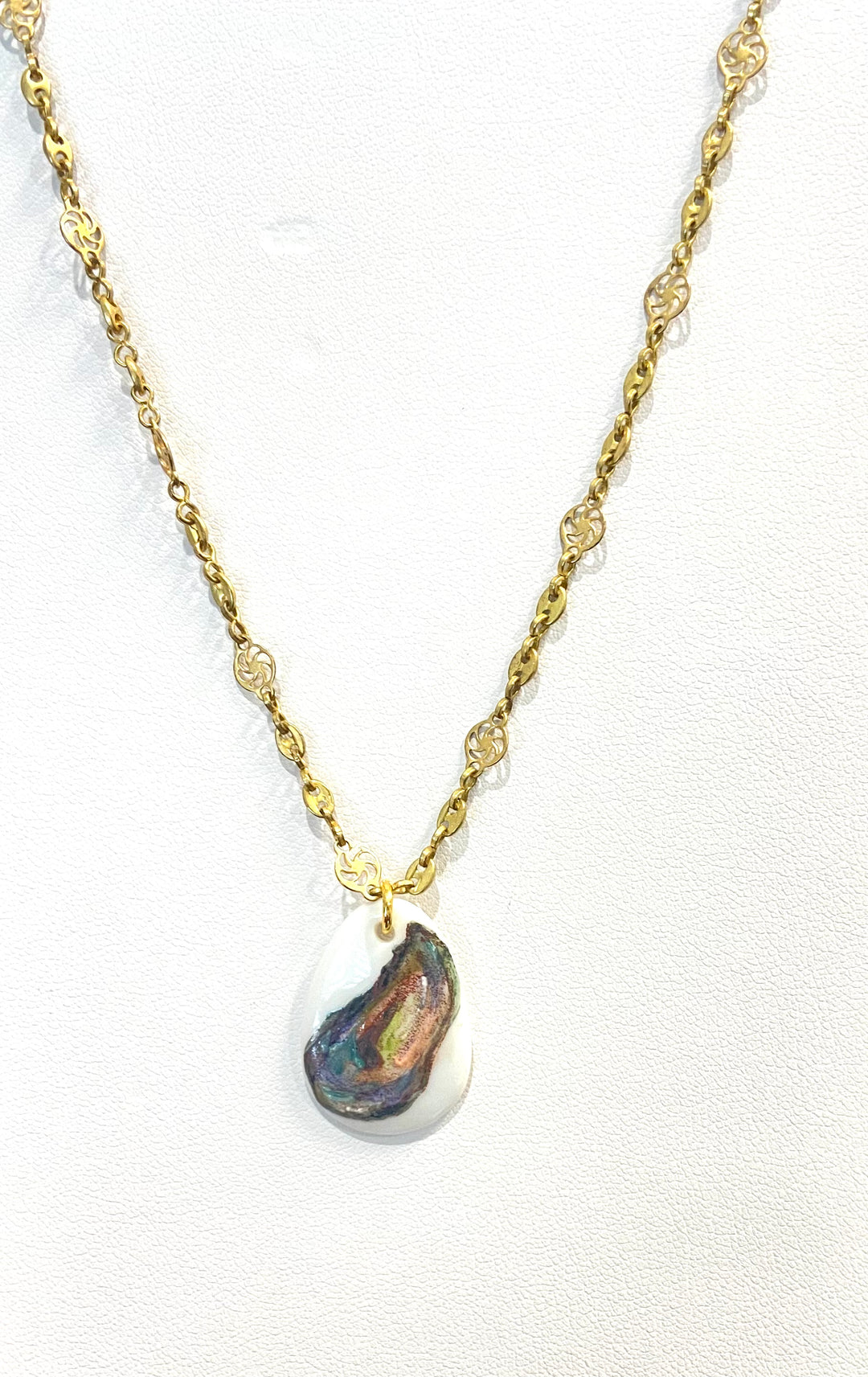 Oyster Shell Pendant Necklace