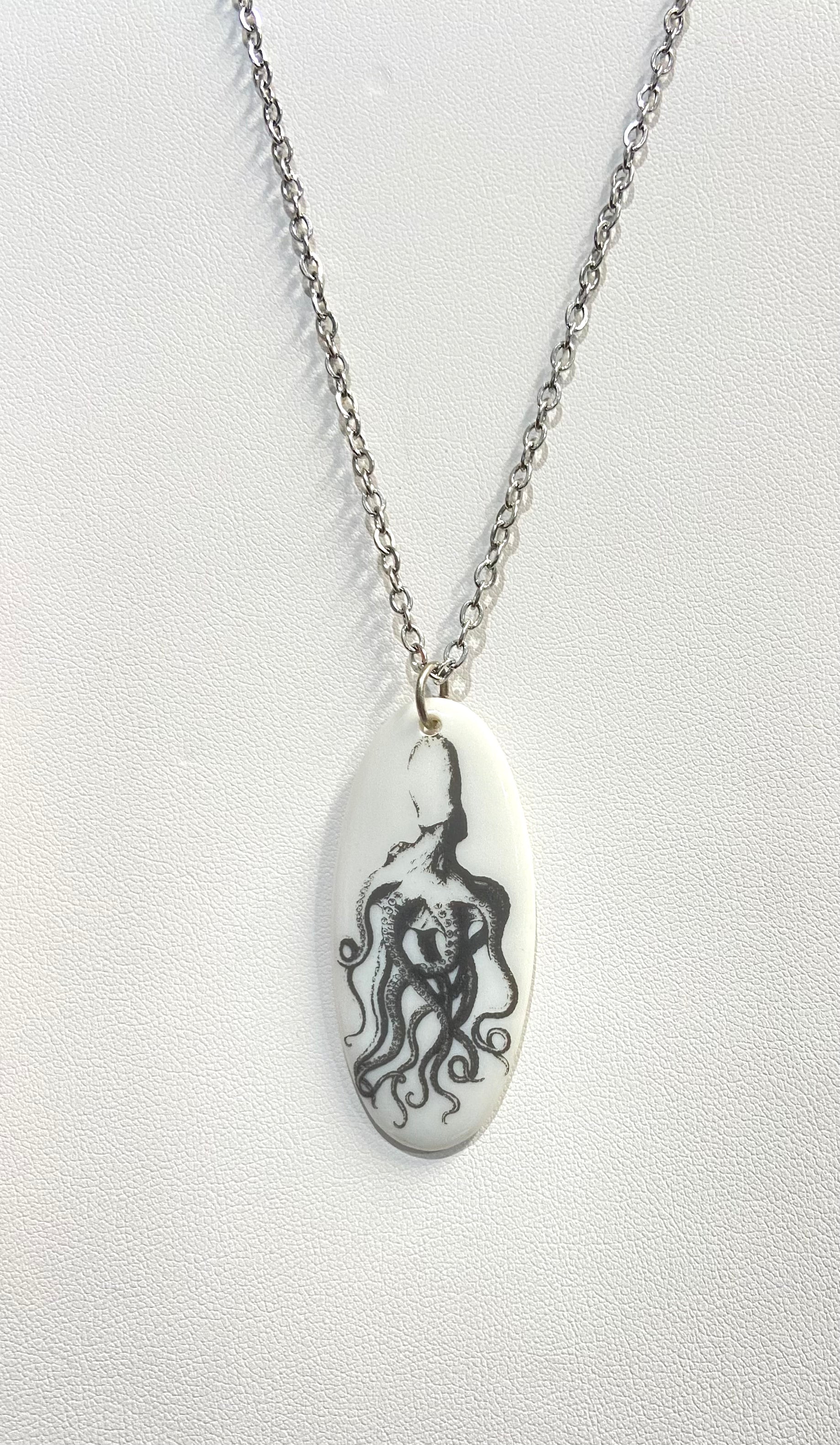 Black Octopus Oval Porcelain Pendant Chain Necklace
