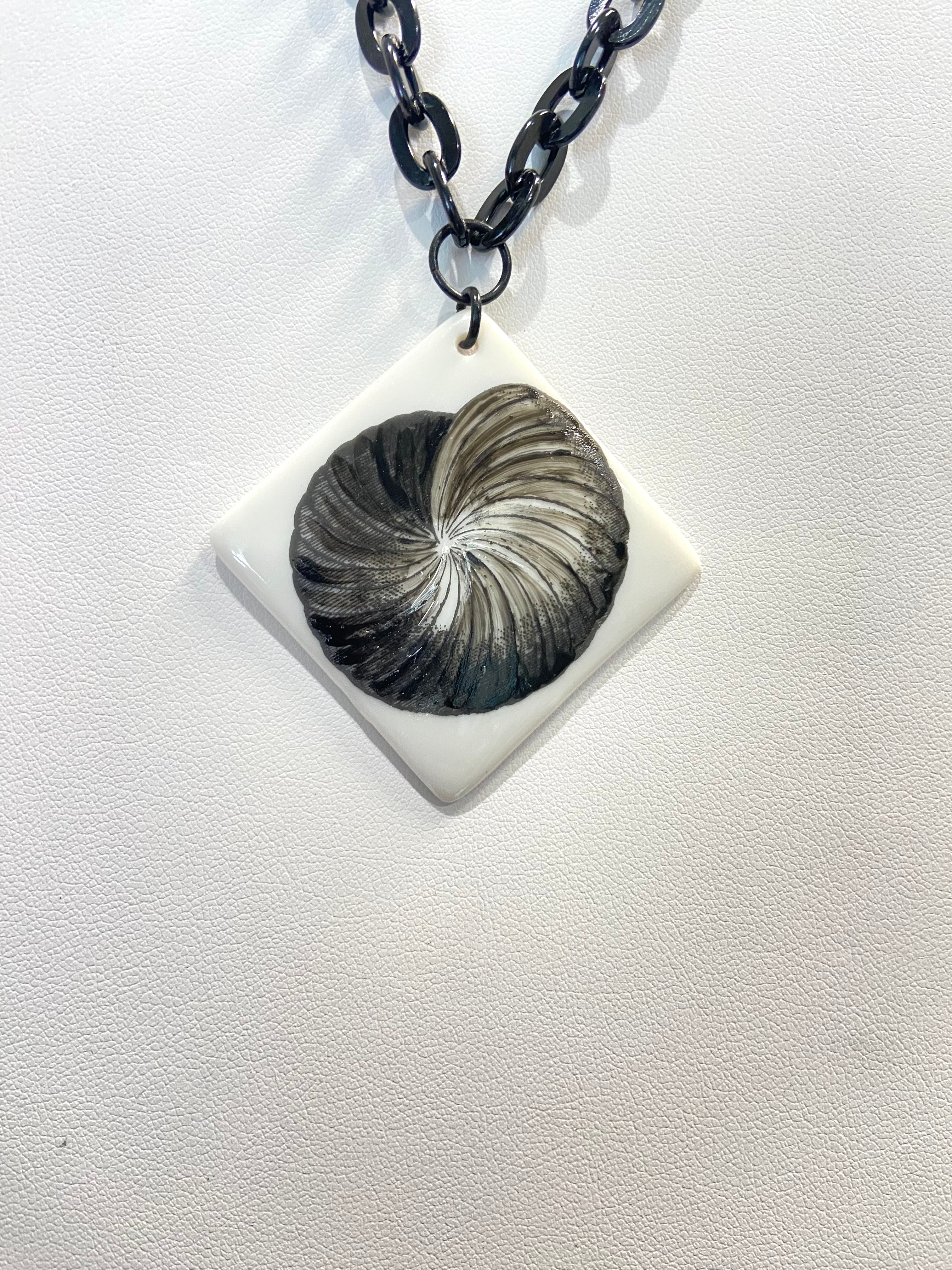 Seashell Porcelain Pendant Black Chain Necklace