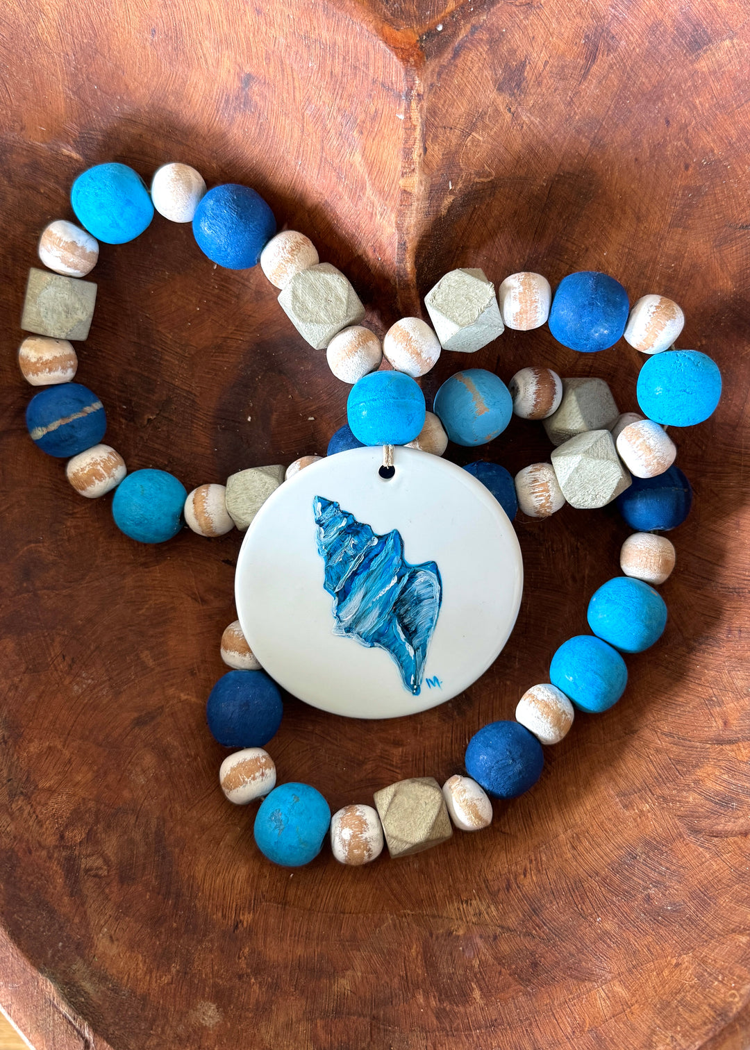 Blue Seashell Table Beads 2