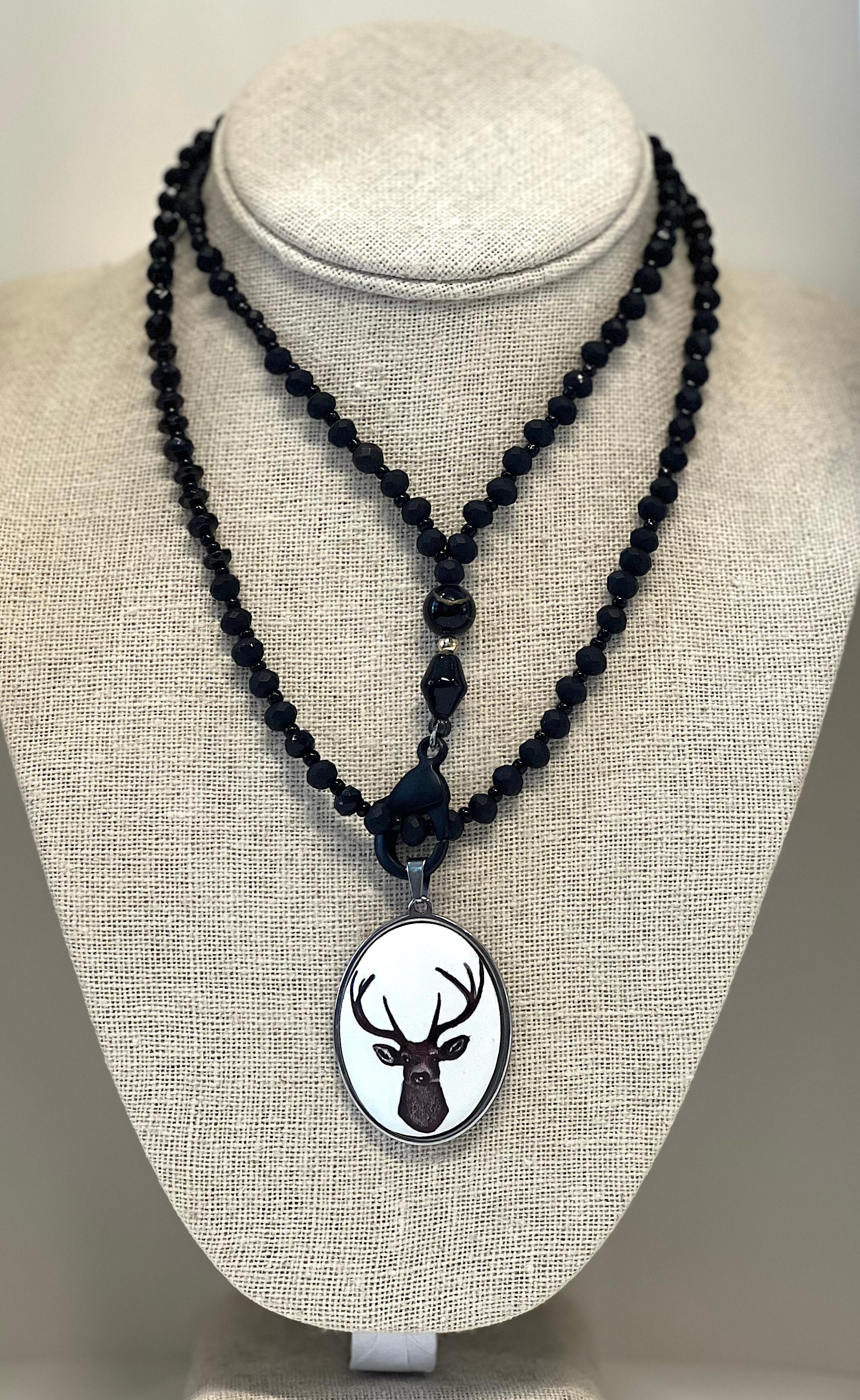 Deer Head Bezel Beaded Necklace