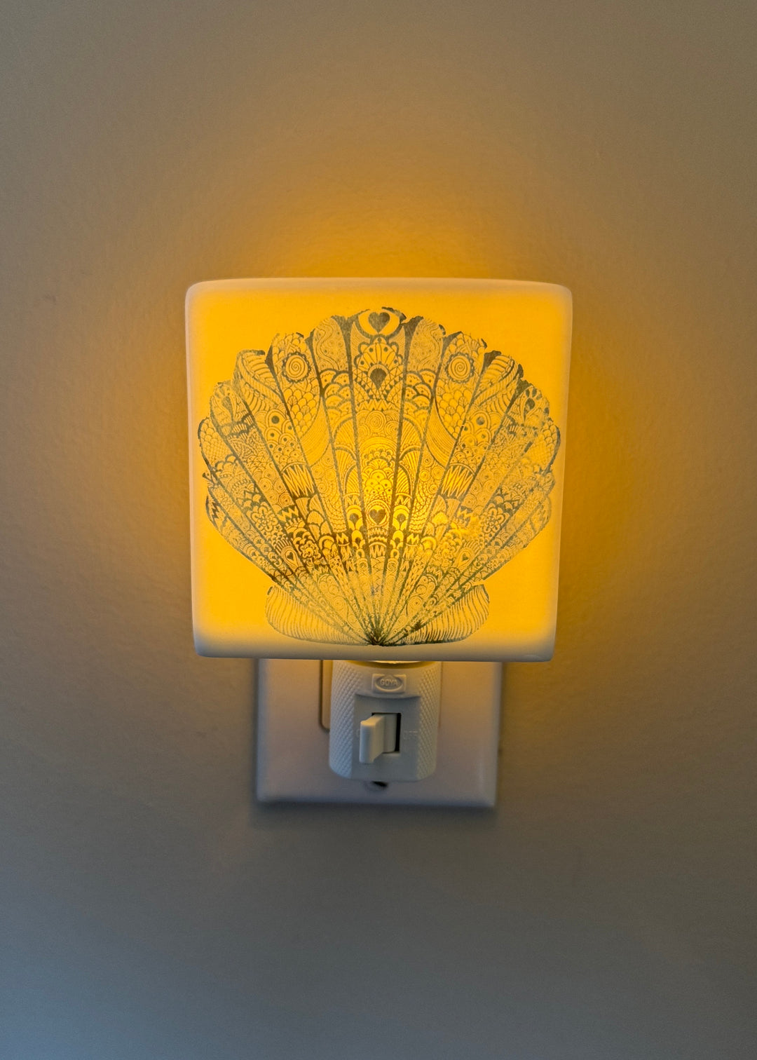 Coastal Seashell Porcelain Nightlight
