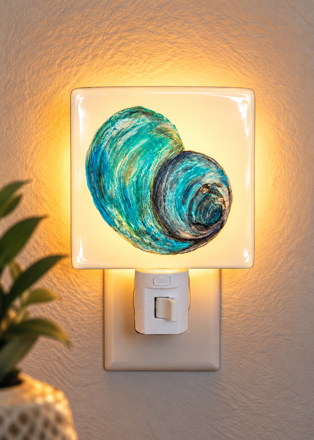 Hand-Painted Turquoise Shell Porcelain Nightlight