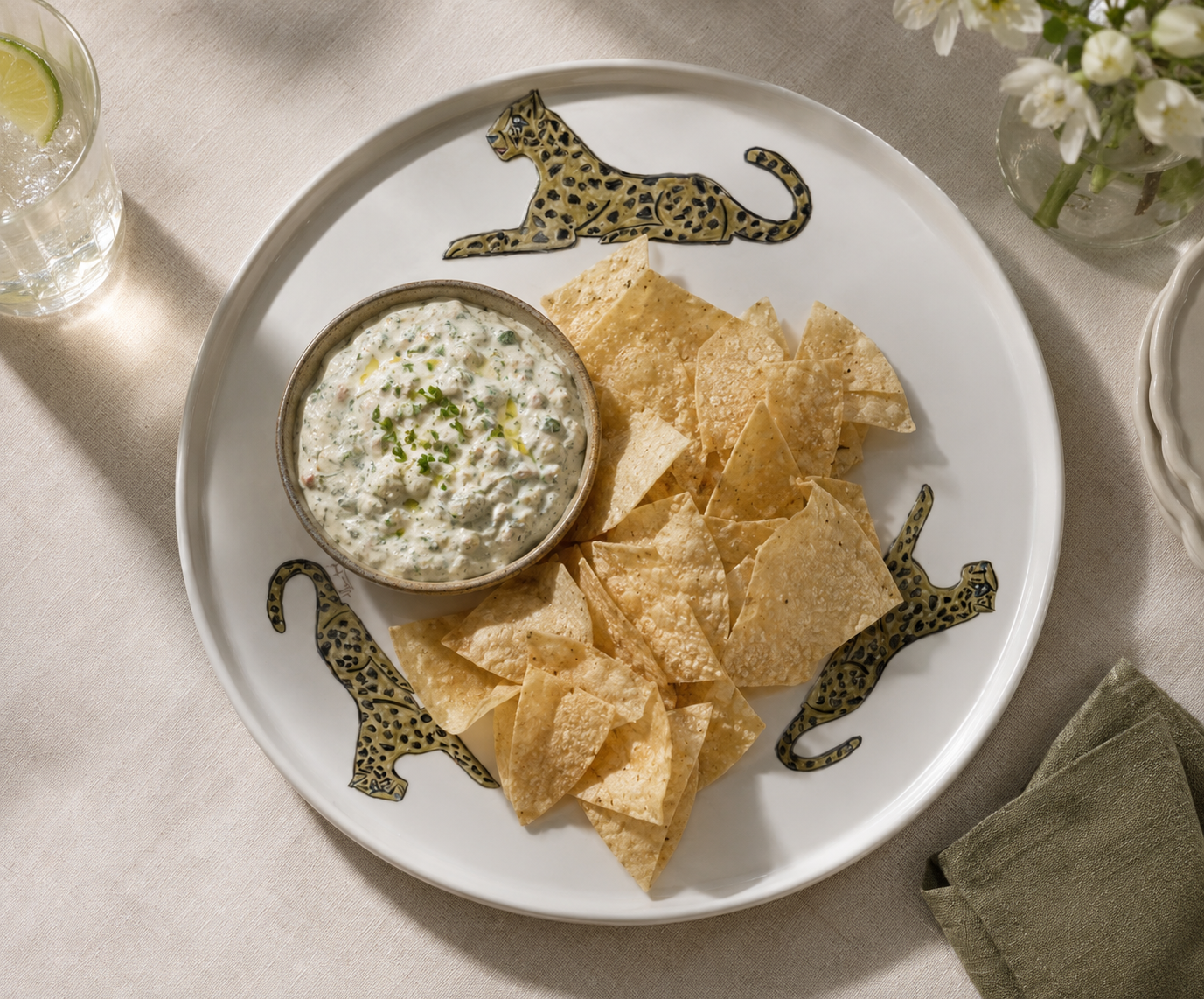 Hand-Painted Jaguar Porcelain Platter – Entertaining in Style