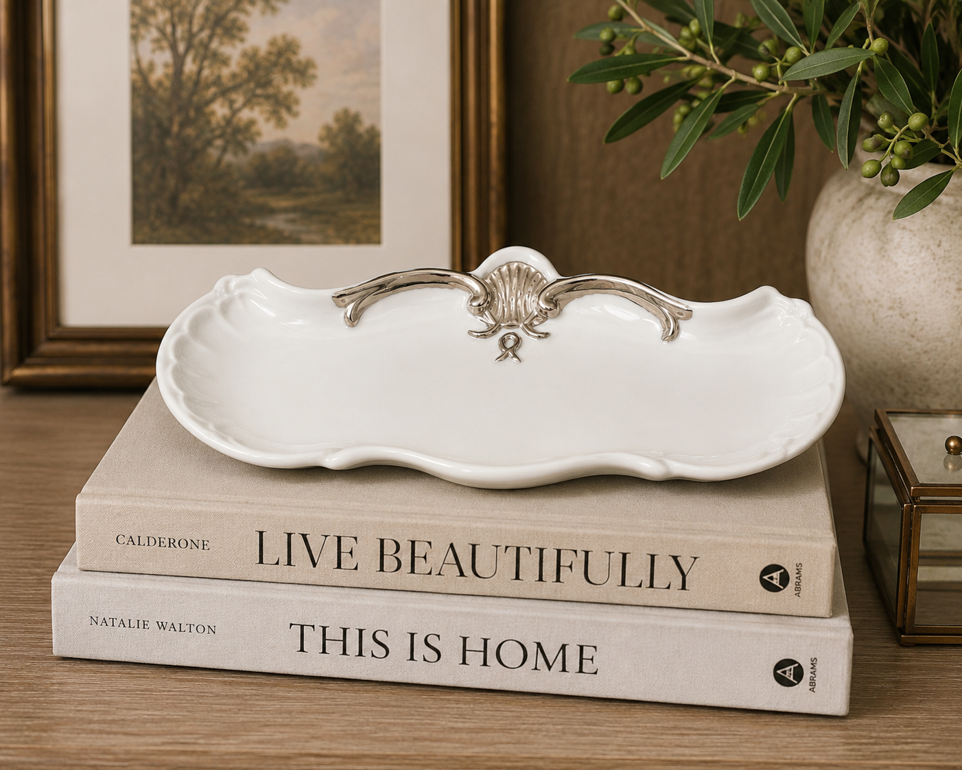 Hand-Painted Coastal Shell Porcelain Catchall Tray – Elegant Decorative Accent