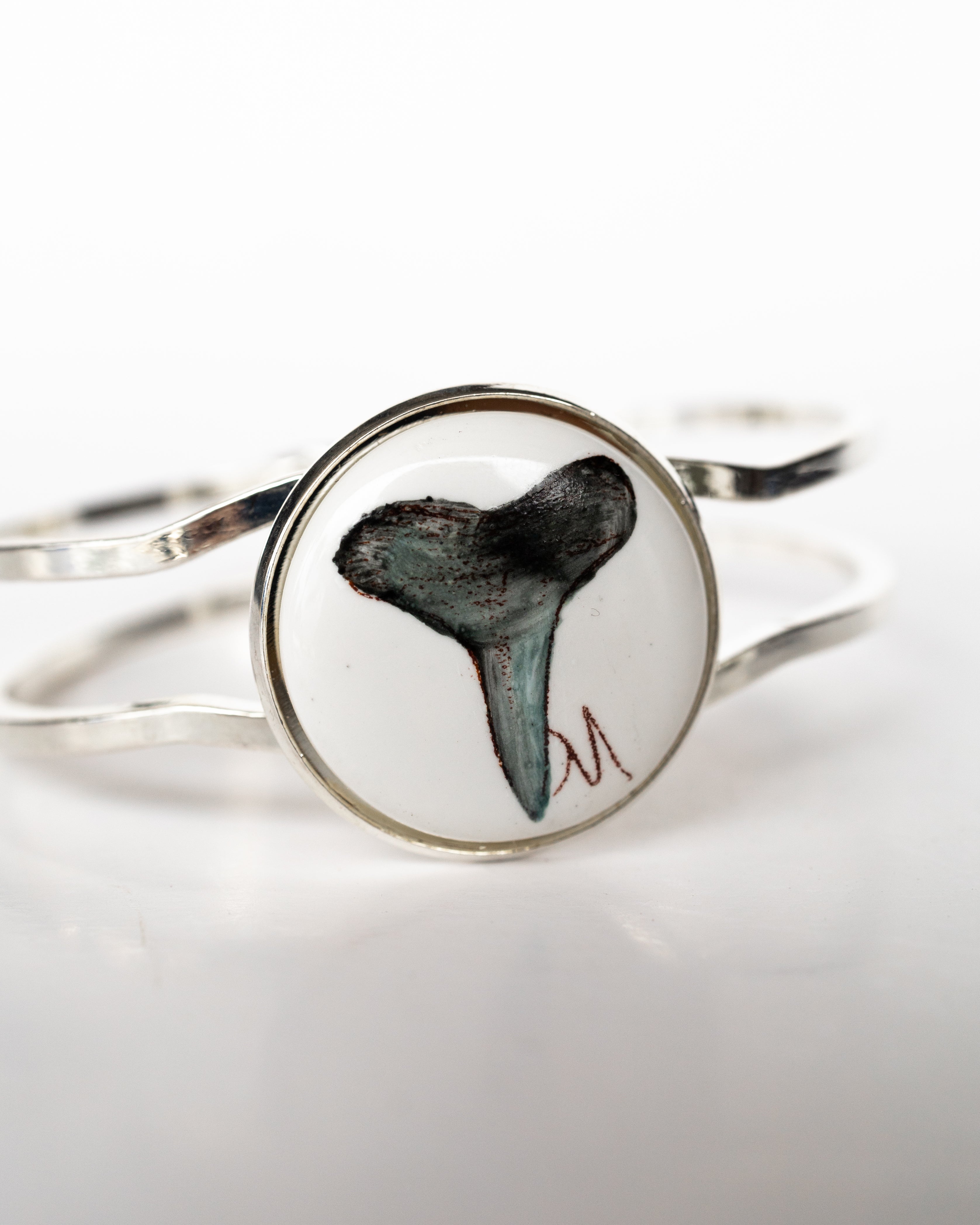 Shark Tooth Porcelain Pendant Silver-Filled Bracelet