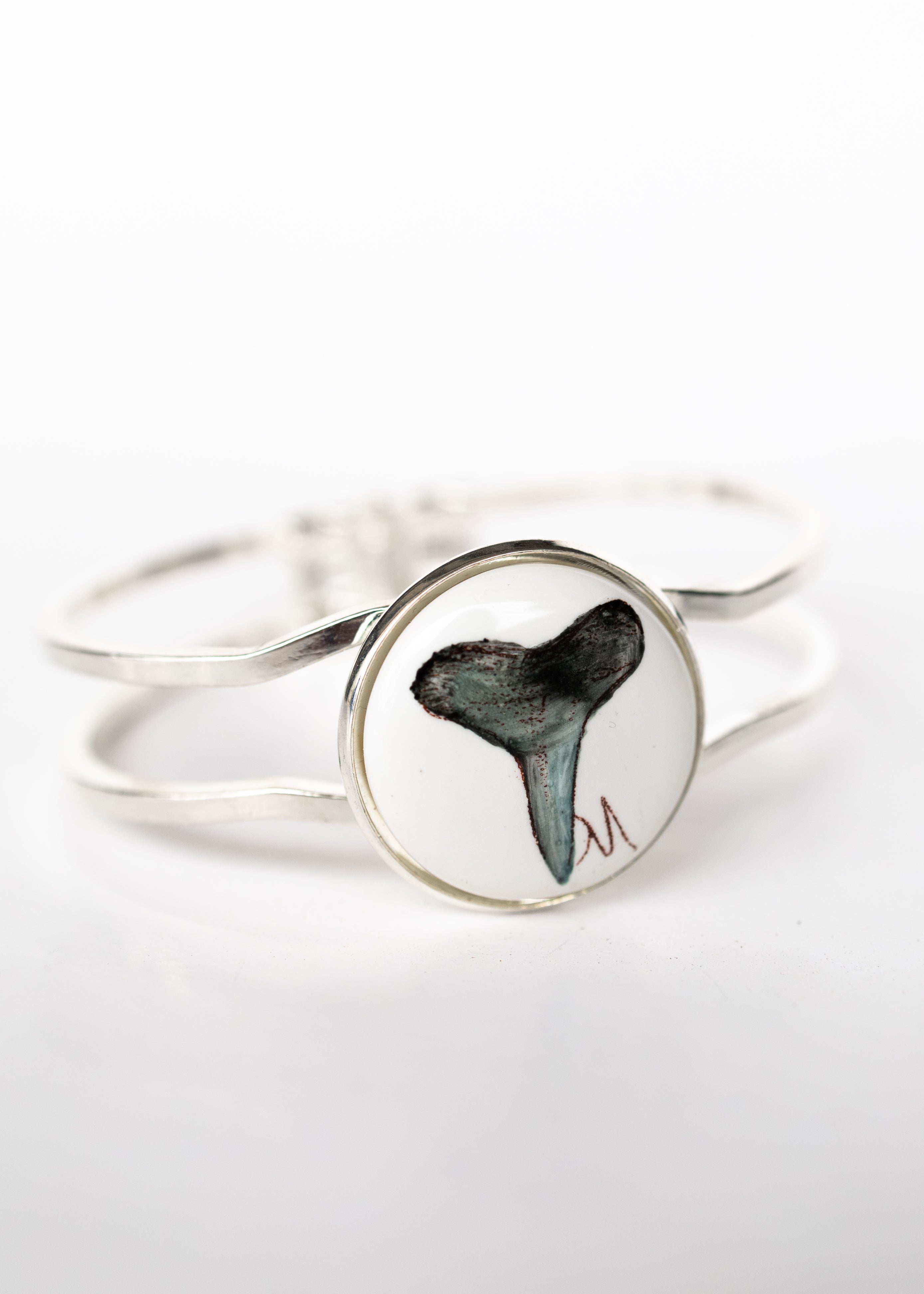 Shark Tooth Porcelain Pendant Silver-Filled Bracelet