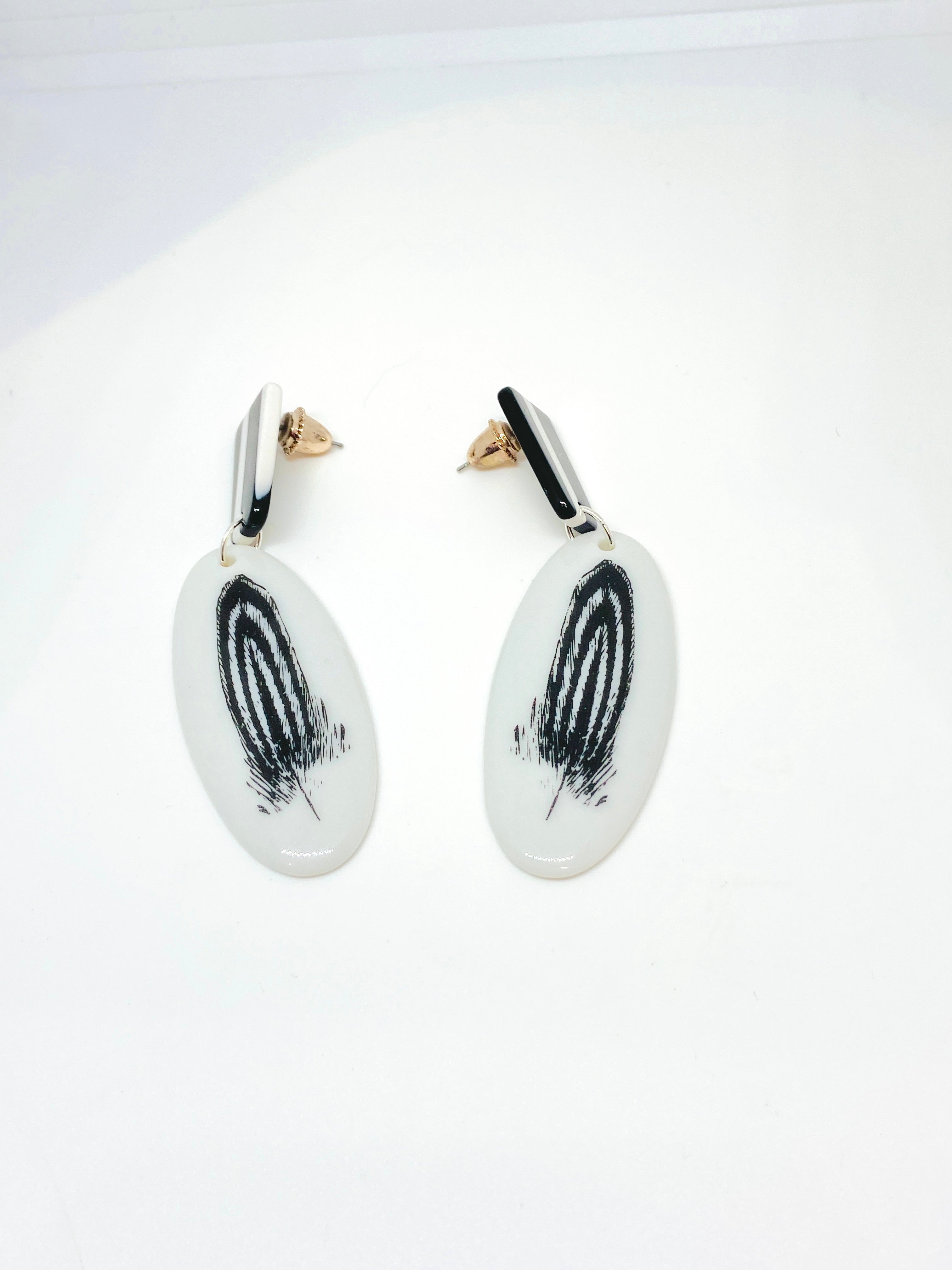 A gift for her, gift for the feather lover, Feather Earrings